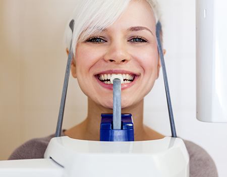 Woman receiving 3D CT scan