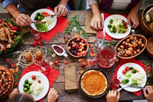 Table of holiday foods that are good and bad for teeth